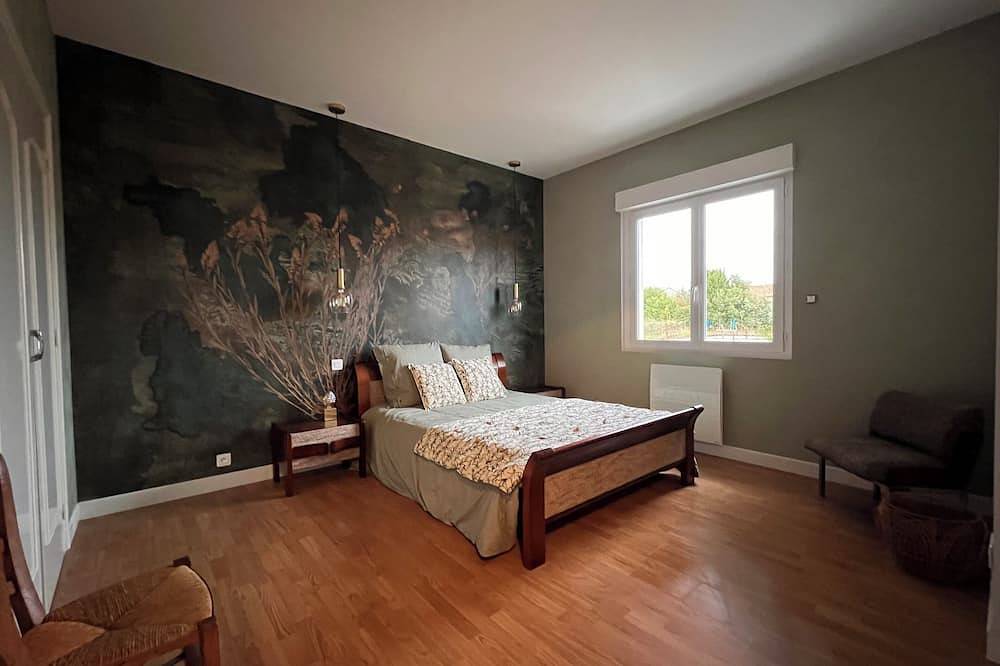 Morgane's house, 450 meters from the beach in Vaux-sur-Mer, Côte de Beauté