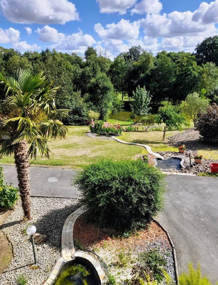 Chambre d’hôte pour 2 personnes, avec jardin et vue sur le lac à Le Boupère