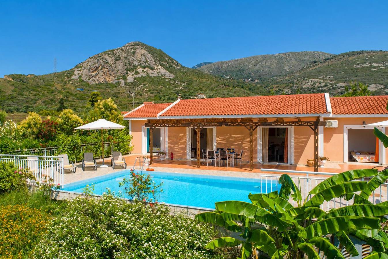 Βίλα για 5 άτομα με ταράτσα in Μαρκόπουλο (Κεφαλονιά), Κεφαλονιά