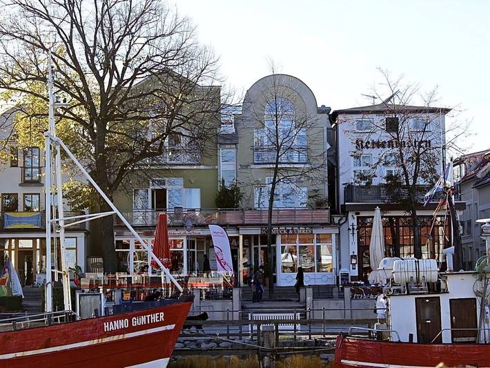 Ferienhaus für 4 Personen, mit Garten und Balkon in Warnemünde - 3