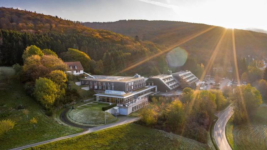 Hotel für 3 Personen, mit Balkon und Terrasse sowie Garten und Pool