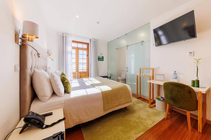 Gîte pour 2 personnes, avec piscine et jardin dans São Jorge - 2