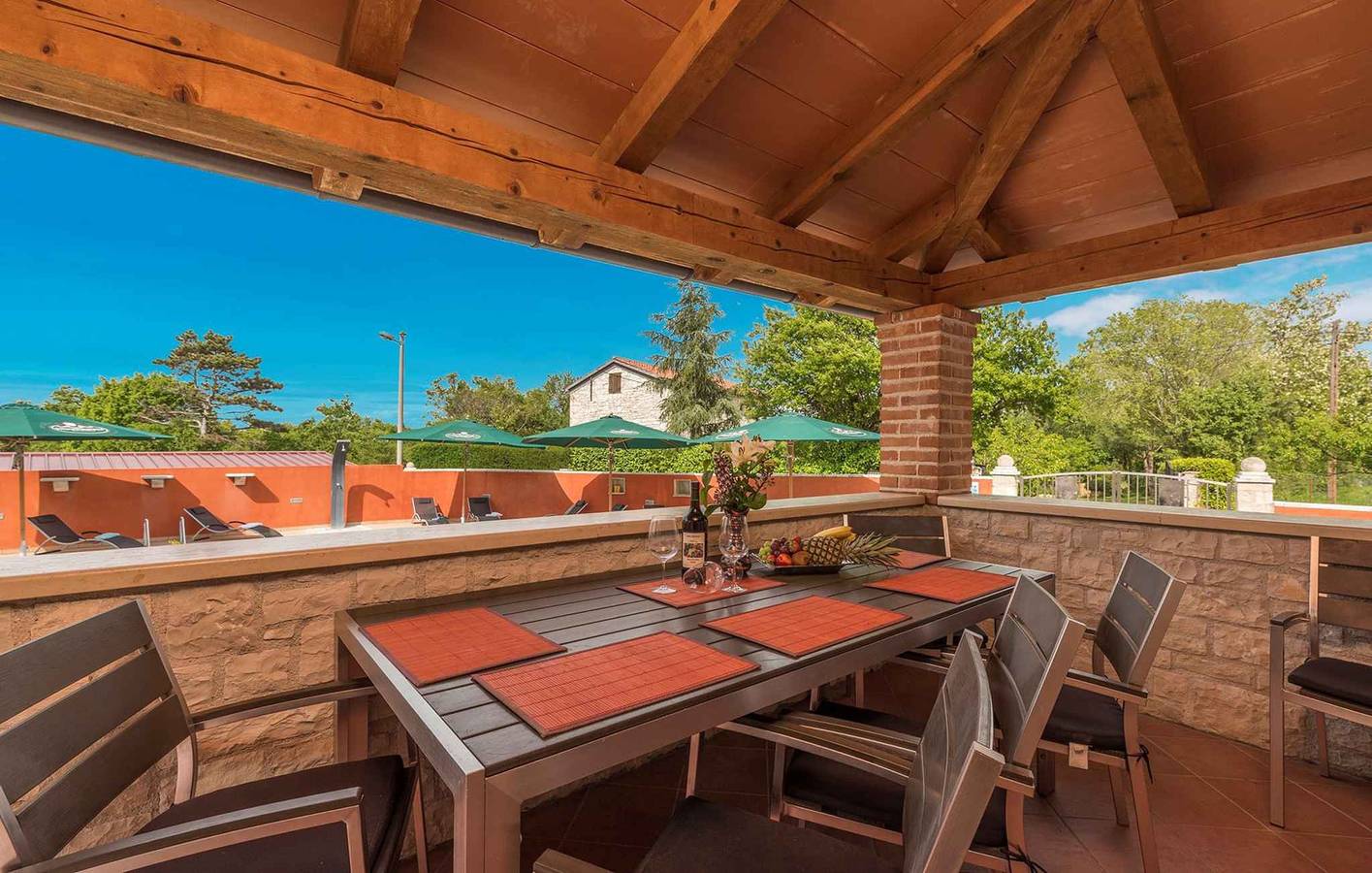 Ganze Ferienwohnung, Ferienwohnung mit Pool und Terrasse  in Medaki, Istrien
