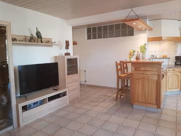 Cottage pour 5 Personnes dans Canton du Jura, Photo 2