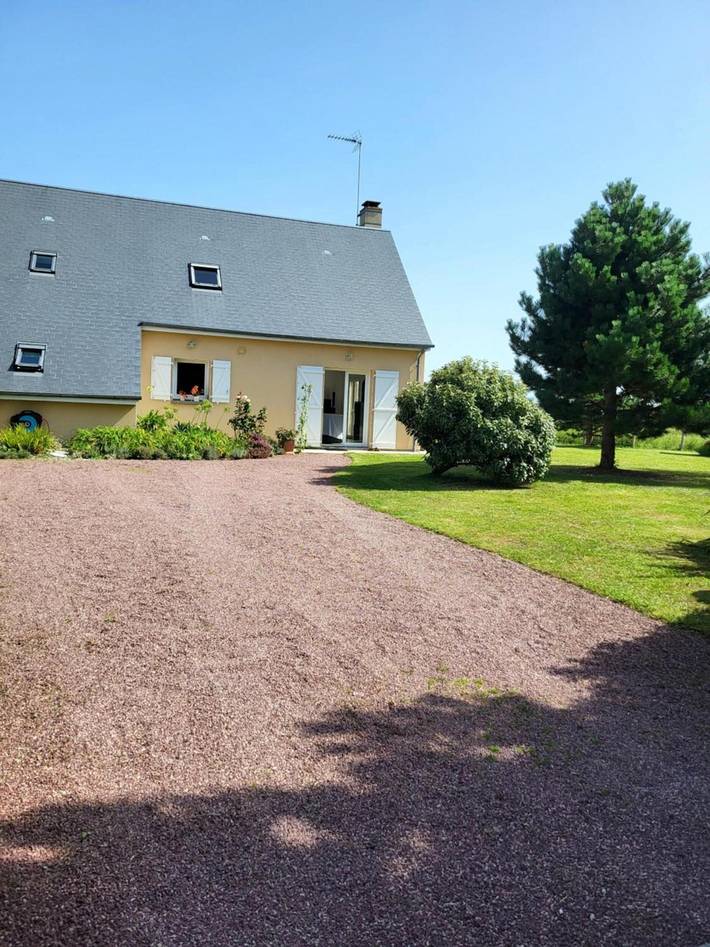 Location de vacances pour 5 personnes, avec jardin, adapté aux familles à Saint-Germain-sur-Ay - 2