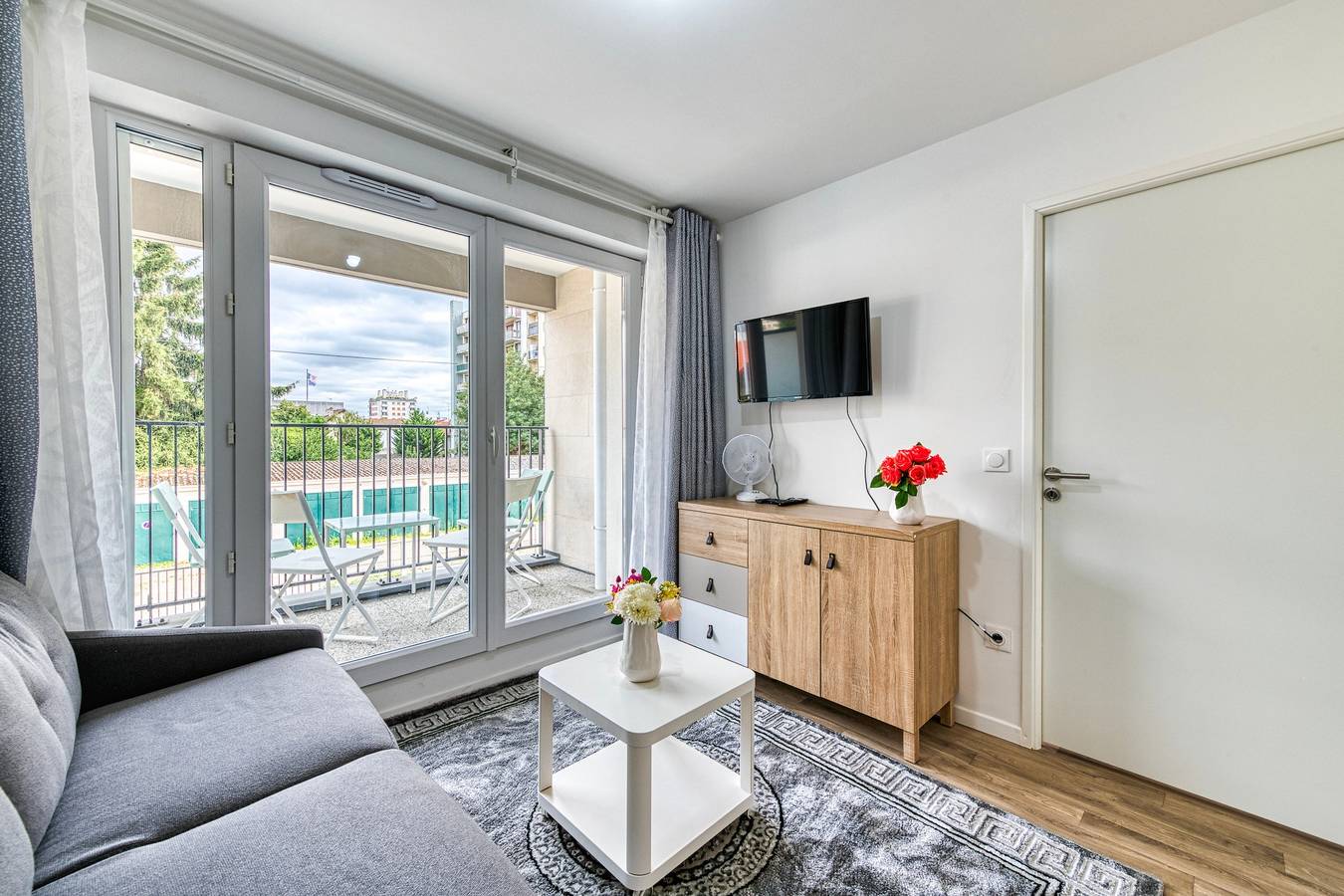 Appartement entier, Moulin à Vent A14 - Appt pour 4 avec balcon in Bondy, Seine-Saint-Denis