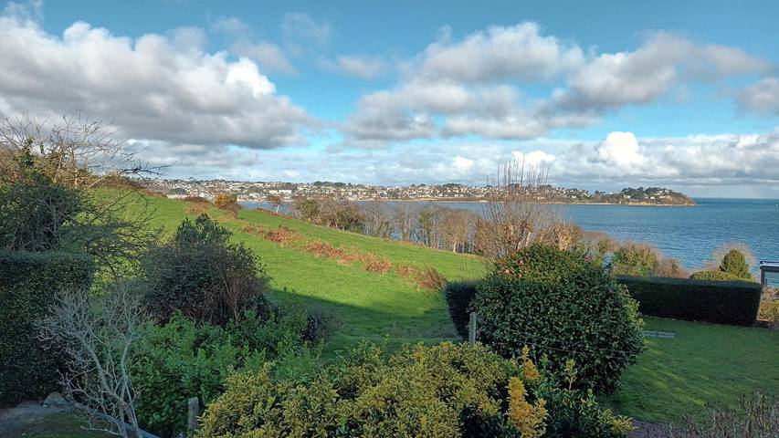 Gîte pour 4 personnes, avec jardin à Louannec - 2