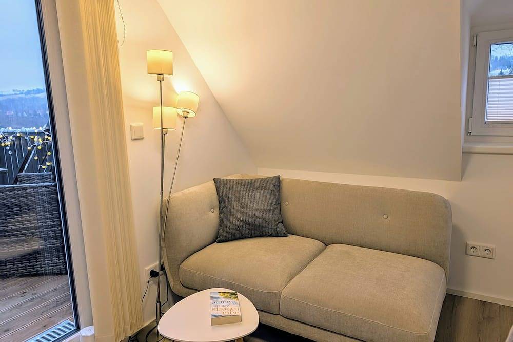 Ganze Wohnung, Der Zwergenbau - modernes Wohnen mit Schlossblick in Zschopau, Erzgebirge