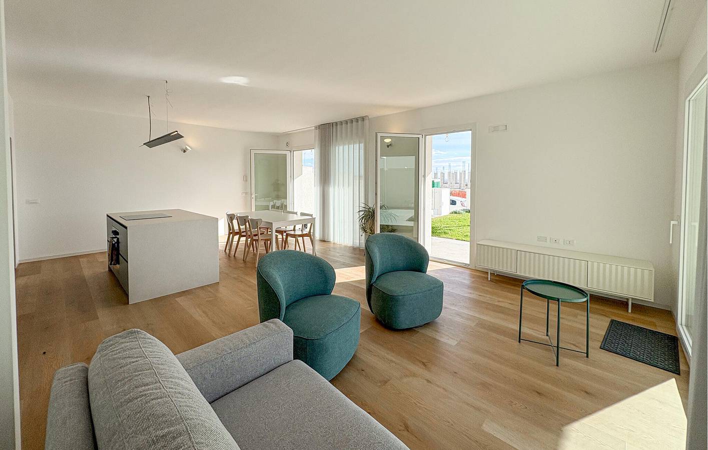 Appartement confortable avec vue sur la mer, piscine, terrasse et parking in Ragusa, Province de Ragusa