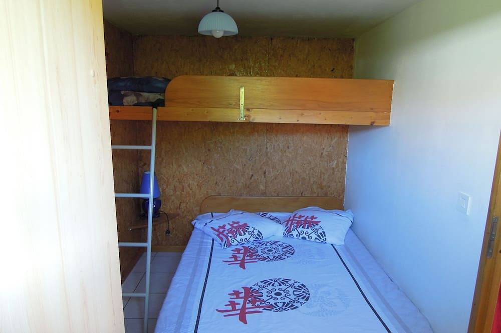 Location chalet clôturé avec barbecue et espace jeux pour enfants in Fraize, Parc naturel régional des Ballons des Vosges