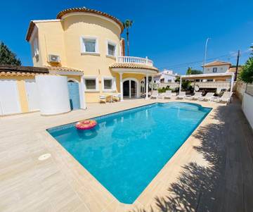 Ferienhaus für 8 Personen, mit Terrasse und Garten in els Poblets