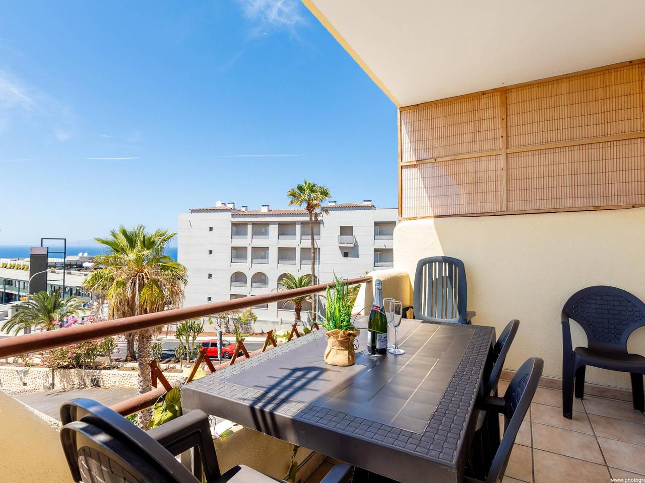 Entire holiday apartment, 604 Marina Palace Pool and Terrace in Playa Paraíso, Adeje