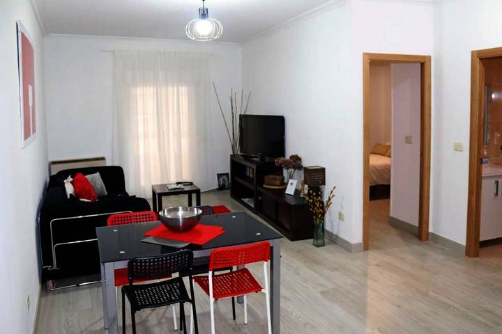 Apartamento de vacaciones para 4 personas, con balcón y vistas - 1