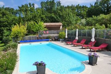 Chambre d’hôte pour 3 personnes, avec piscine et jardin à Trets