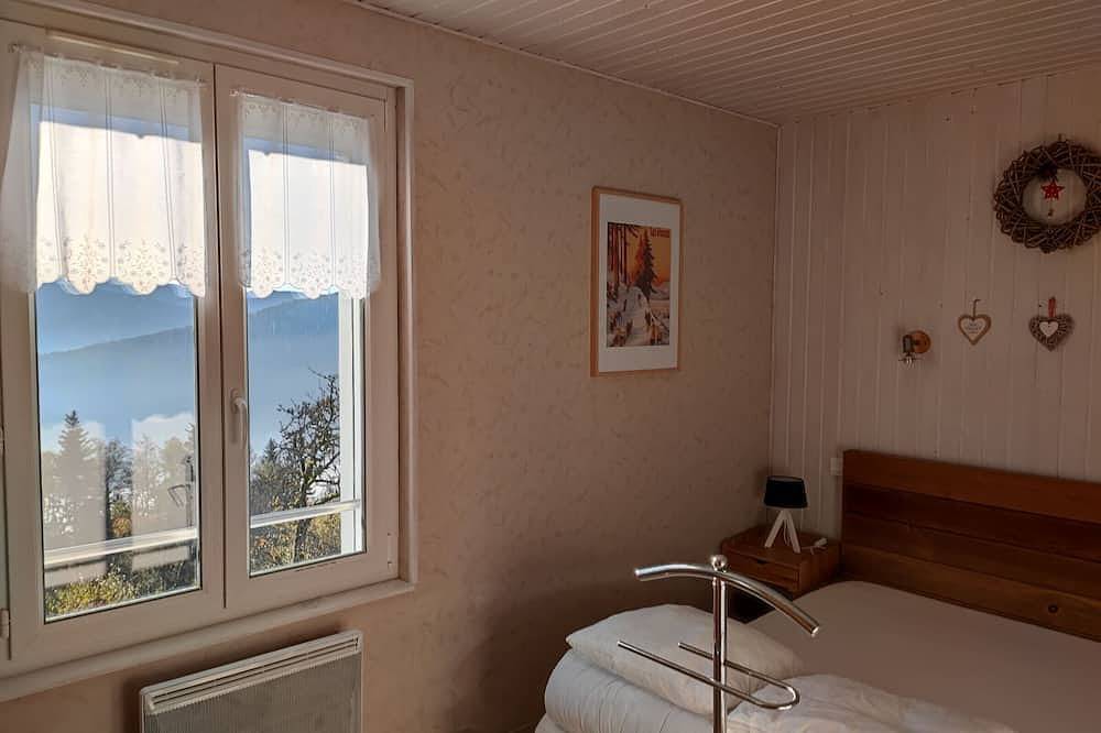 Maison indépendante avec jardin, terrasse et cheminée à Saulxures-sur-Moselotte in Saulxures-sur-Moselotte, Parc naturel régional des Ballons des Vosges