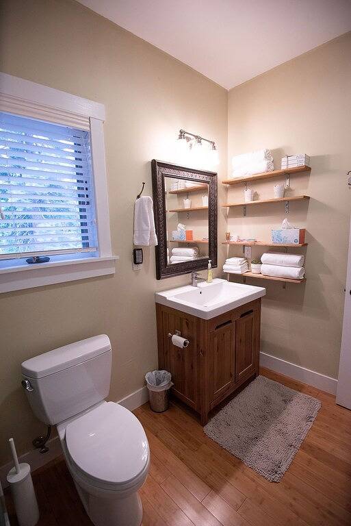 Vacation rental for 14 people, with terrace in Lake Almanor