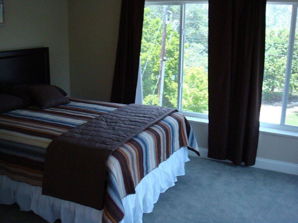 Large Beach Side Townhouse Condo with views of Gulf. Steps to the beach! in Englewood Beach, Manasota Key