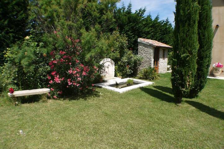 House / Villa - Rochefort du gard in Rochefort-du-Gard, Nimes region