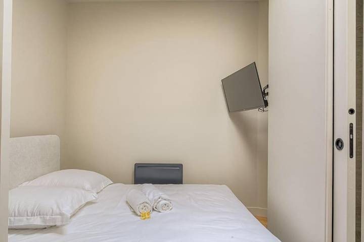 Gîte pour 2 personnes, avec jardin et terrasse à Écully - 2