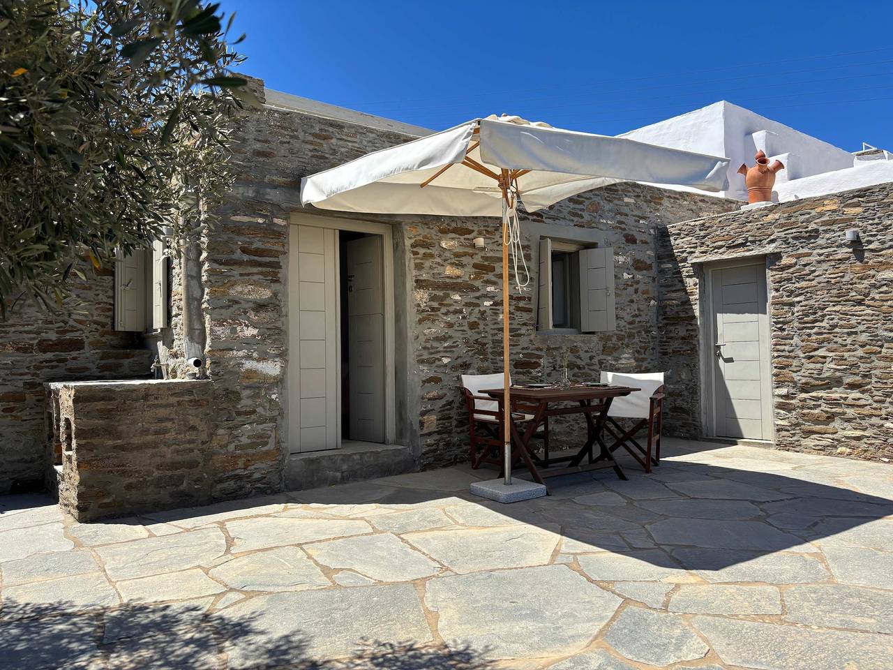 Hel studio-lejlighed, #Hh11 Guestroom for two in Katavati in Apollonia, Kykladerne