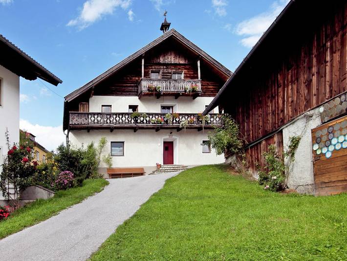 Ferienhaus für 8 Personen, mit Sauna und Ausblick sowie Balkon und Garten, mit Haustier in Sankt Johann im Pongau