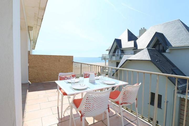 Gîte pour 2 personnes, avec terrasse et vue dans Casino De Pornichet