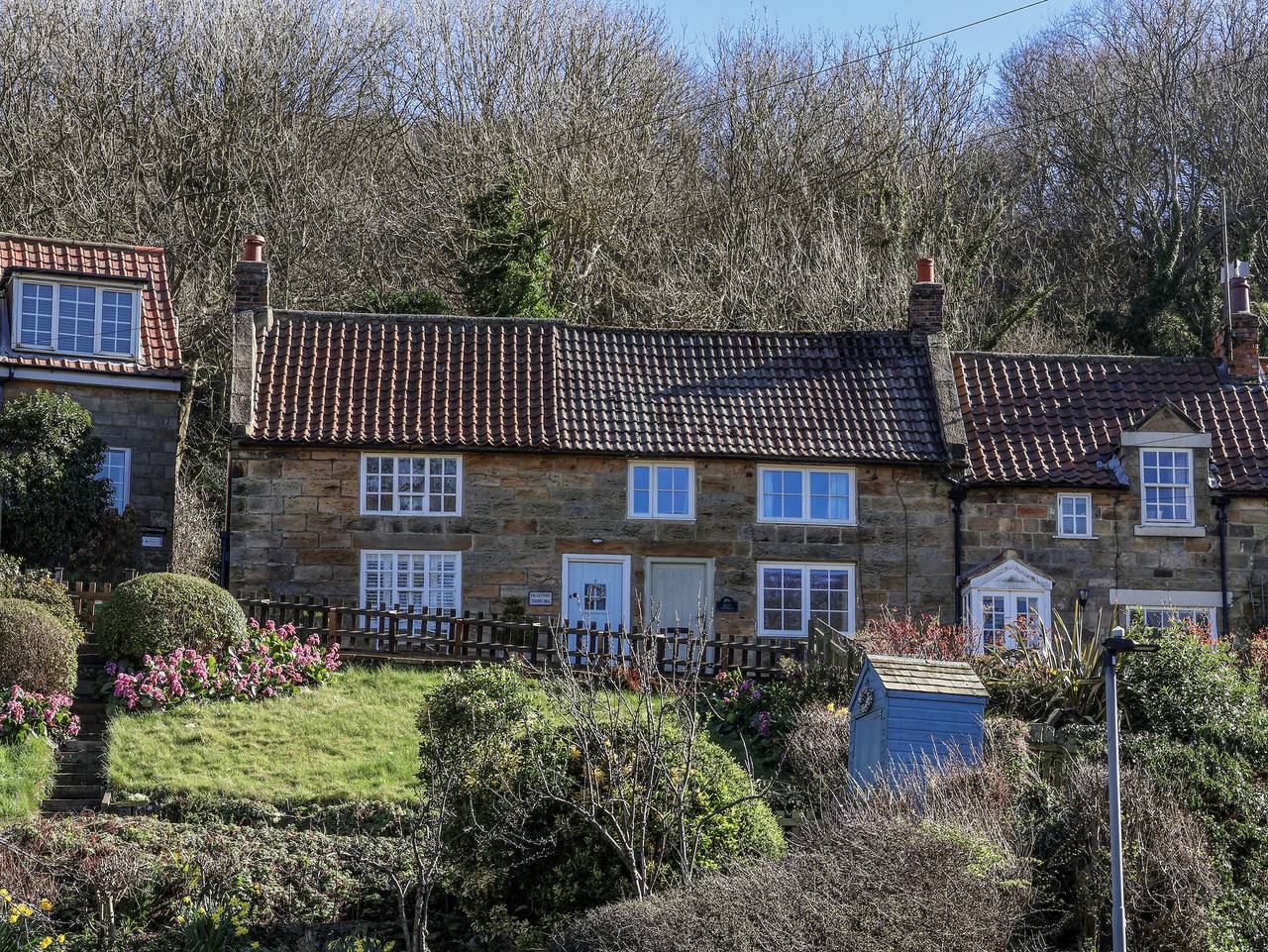 Rigg Cottage, Mount Pleasant in Sandsend, North York Moors National Park