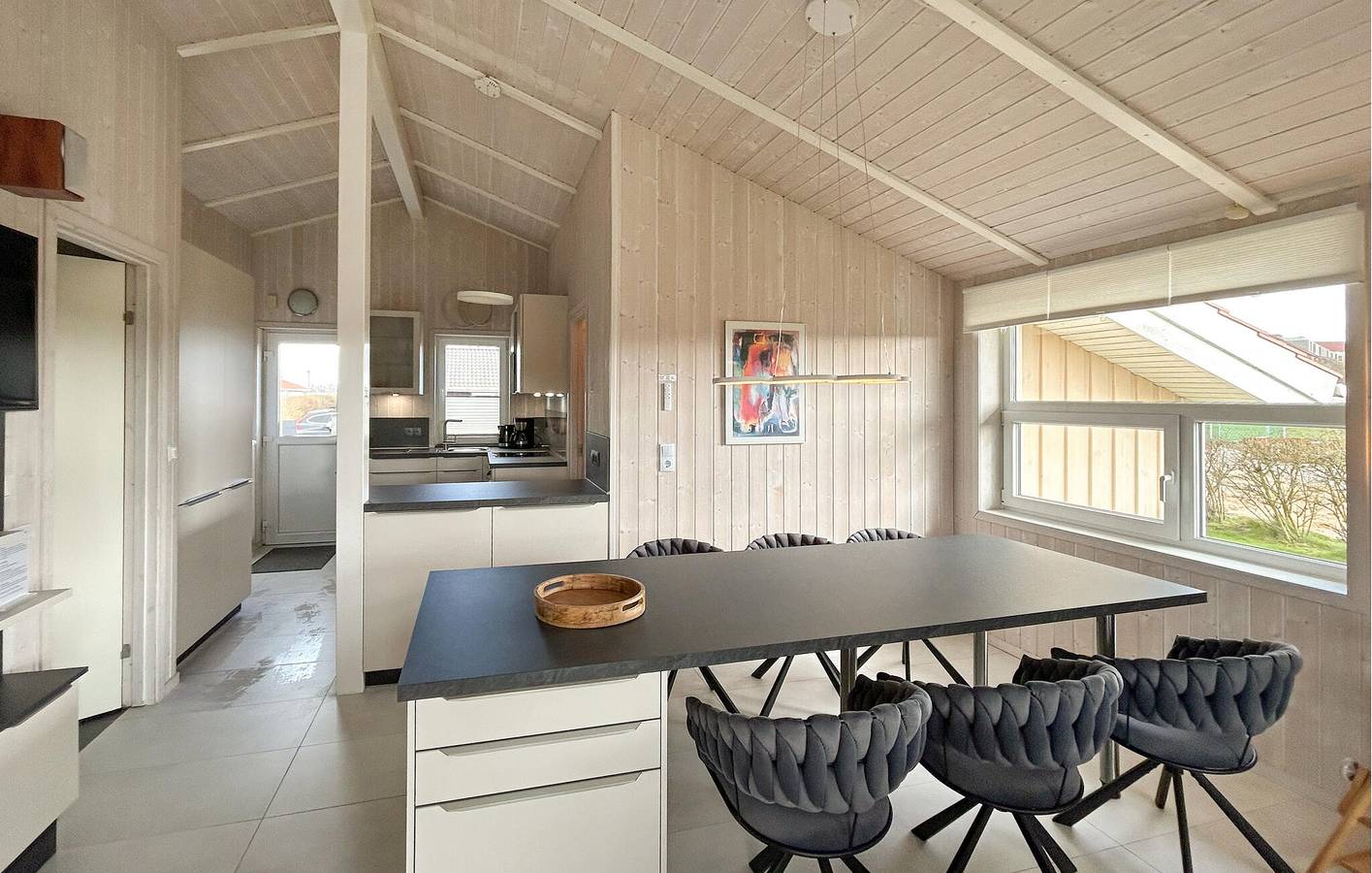 Beachside Apartment w/ Park, TV, Dish, Kitchen & Net in Friedrichskoog-Spitze, Friedrichskoog