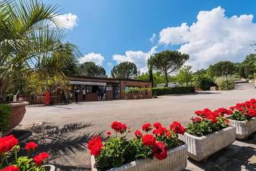 Camping für 2 Personen, mit Terrasse und Pool, mit Haustier in Chianti