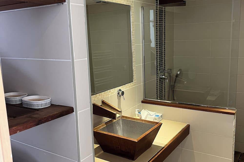 Apartamento entero, Apartment with exclusive outdoor pool in Auribeau-sur-Siagne, Region de Cannes