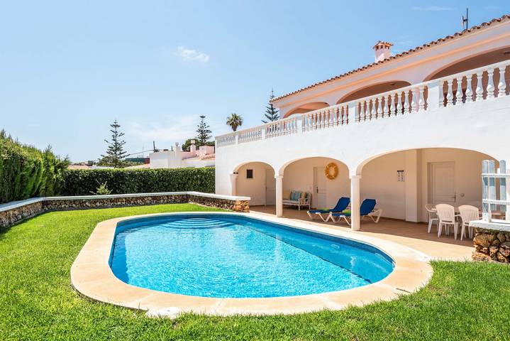 Villa pour 8 personnes avec terrasse in Punta Prima, Sant Lluís