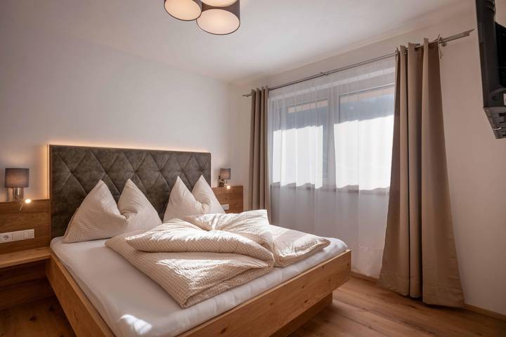 Gîte pour 4 personnes, avec balcon, adapté aux familles à Zell am Ziller - 4