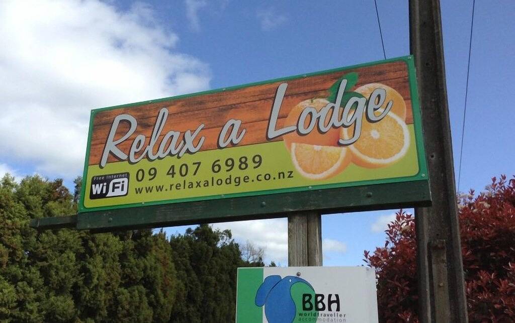 Entspannen Sie sich in einer Lodge Moonshine 2 Bedroom Cottage: Nutztiere, Pool, Bio-Obstgarten! in Kerikeri, Northland