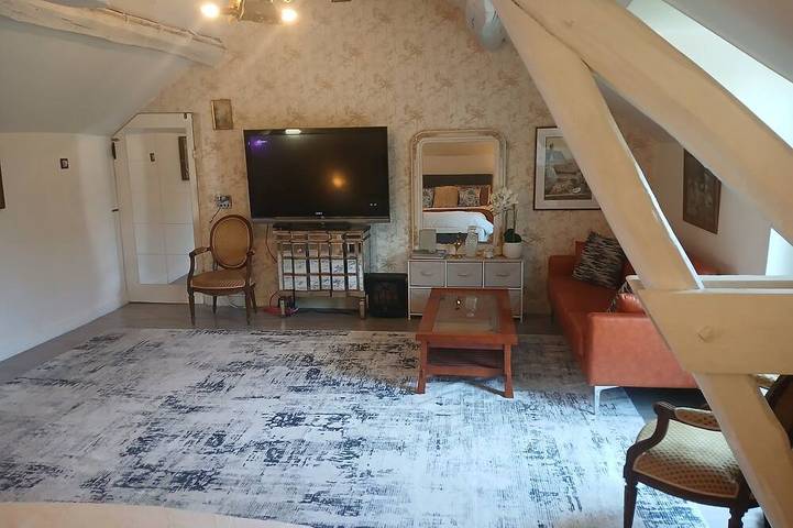 Appartement entier, Studio agréable in Fontainebleau, Seine-et-Marne