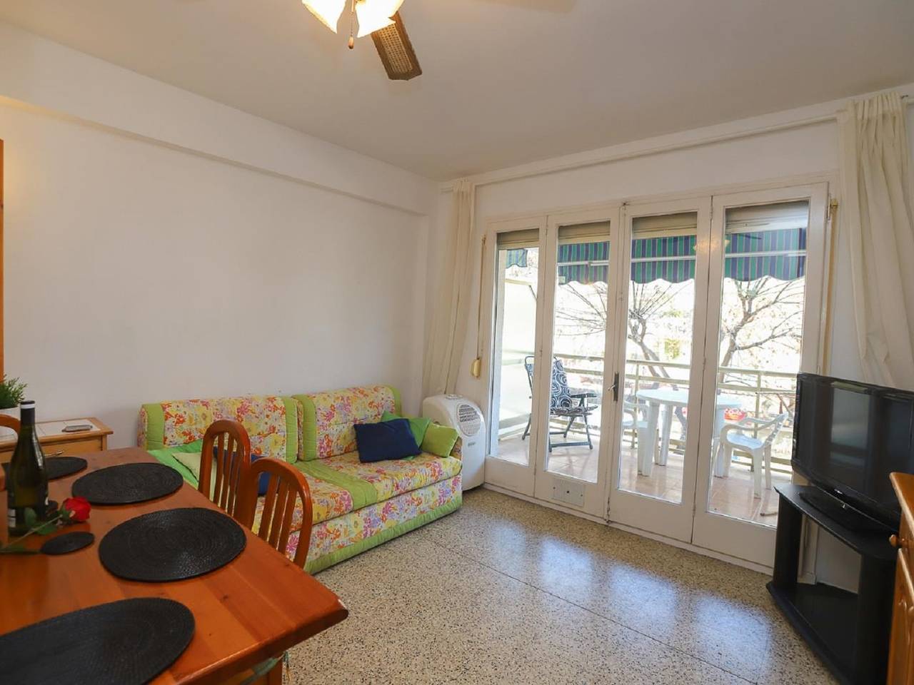 Entire holiday apartment, 152-La Sirena - One bedroom apartment with air and for up to 4 people in Salou, Costa Dorada