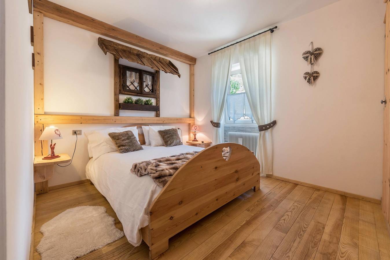Appartamento intero, Appartamento "Casa Ferrazza Natalie" con vista sulle montagne, Wi-Fi e balcone in Tre Ville, Dolomiti di Brenta