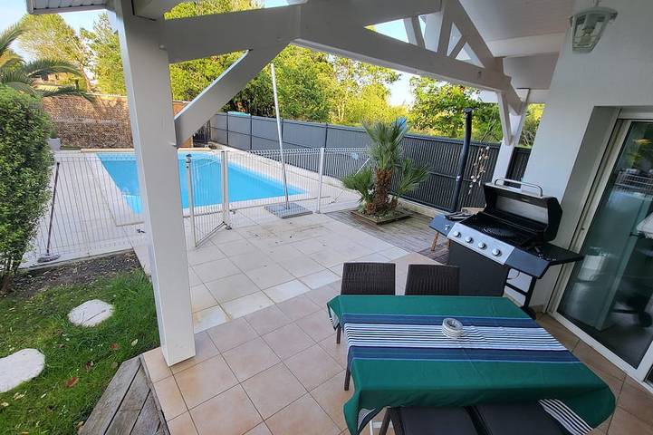 Location de vacances pour 4 personnes, avec jardin ainsi que terrasse et jacuzzi à Saubion - 4