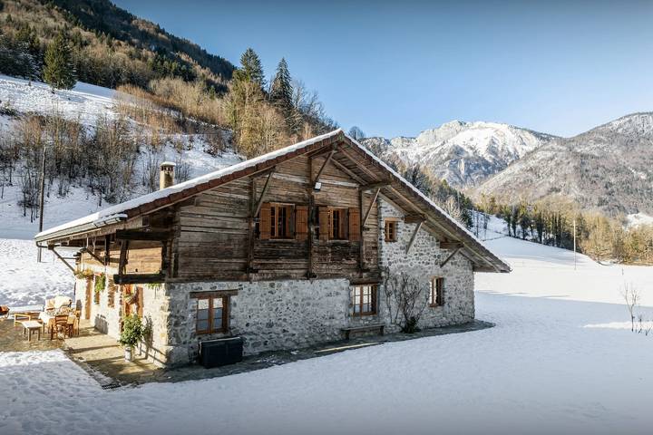 Gîte pour 12 personnes, avec jardin, adapté aux familles à Thônes - 2