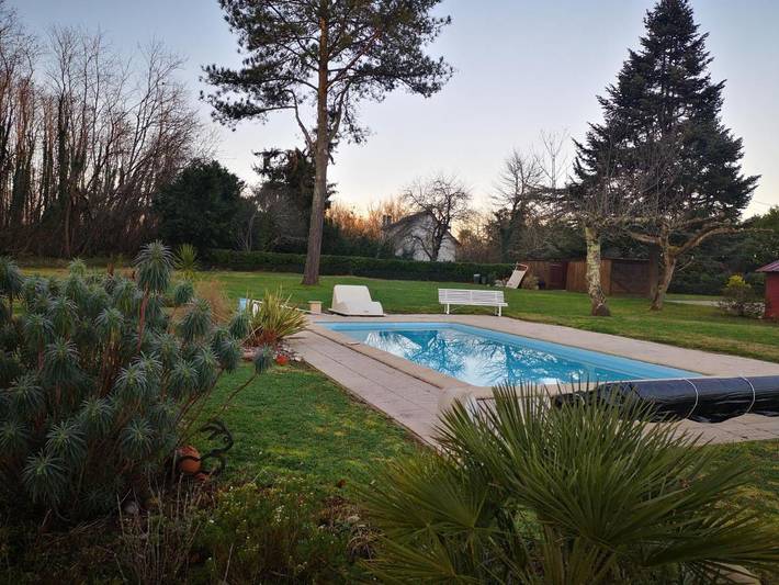 Maison d’hôte pour 4 personnes, avec Terrasse ainsi que Jardin et Piscine
