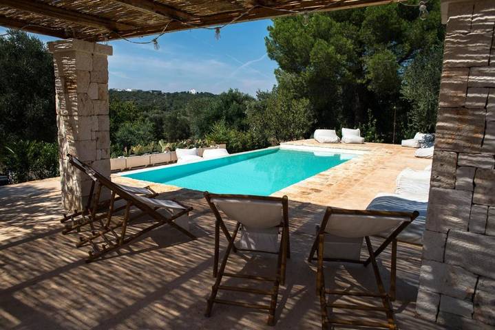 Casa vacanza per 2 persone, con giardino e piscina nonché panorama, con animali domestici in Ceglie Messapica