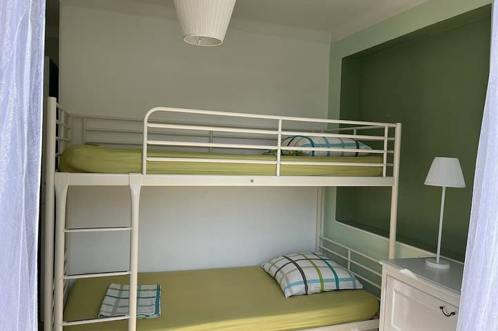 Gîte pour 4 personnes, avec jardin ainsi que piscine et terrasse à Falicon - 4