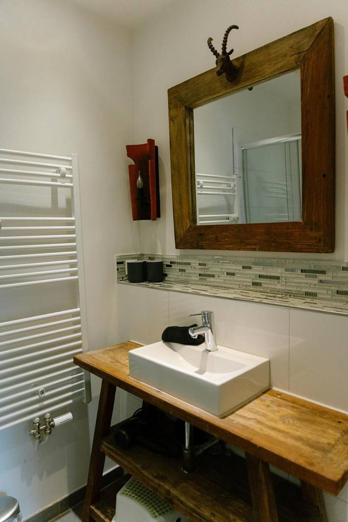 Appartement entier, Feravia – Wohnwerk : appartement avec vue sur la montagne, balcon et Wi-Fi in Braunlage, Harzvorland