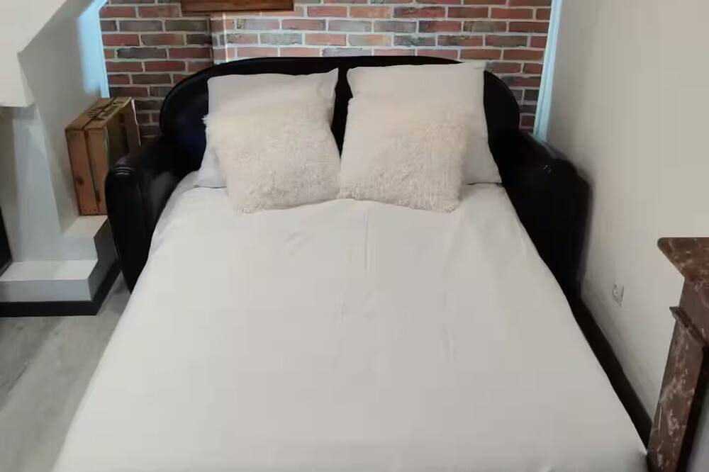 Entire apartment, Suite Eden private jacuzzi in Chaumont, Haute-Marne