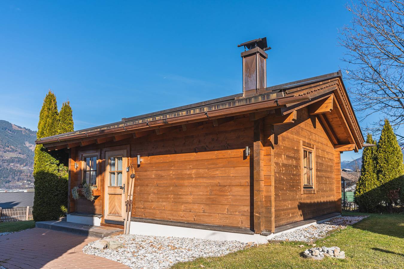 Dorfchalets - Chalet Lausi inkl. Tauern Spa Therme Eintritt & Sommerkarte in Kaprun, Pinzgau