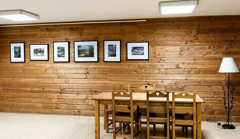 Gîte pour 8 personnes, avec balcon ainsi que piscine et sauna, animaux acceptés à Besse-et-Saint-Anastaise - 4