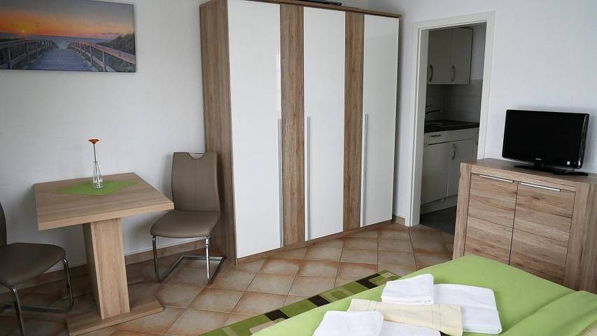 Ferienwohnung für 2 Personen, mit Terrasse und Garten, mit Haustier in Prerow - 2