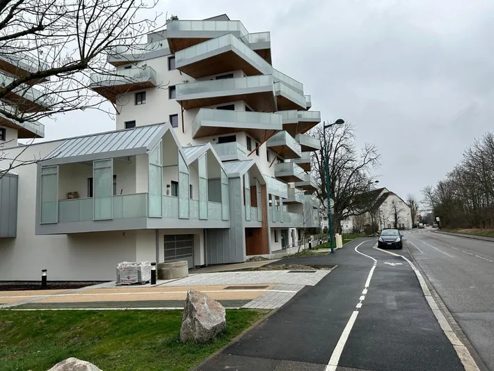 Apartamento de vacaciones para 8 personas, con jardín y vistas - 1