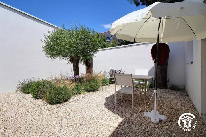 Gîte pour 2 personnes, avec jardin à Étel - 2