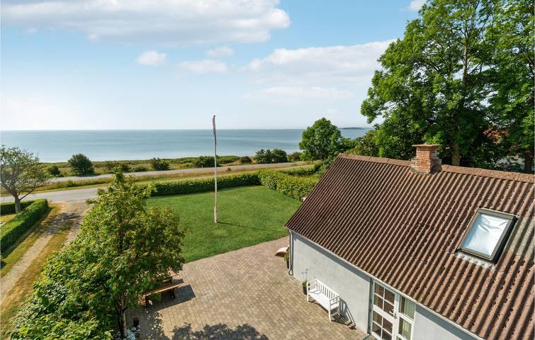 Ferienhaus für 6 Personen, mit Terrasse und Garten in Amtoft