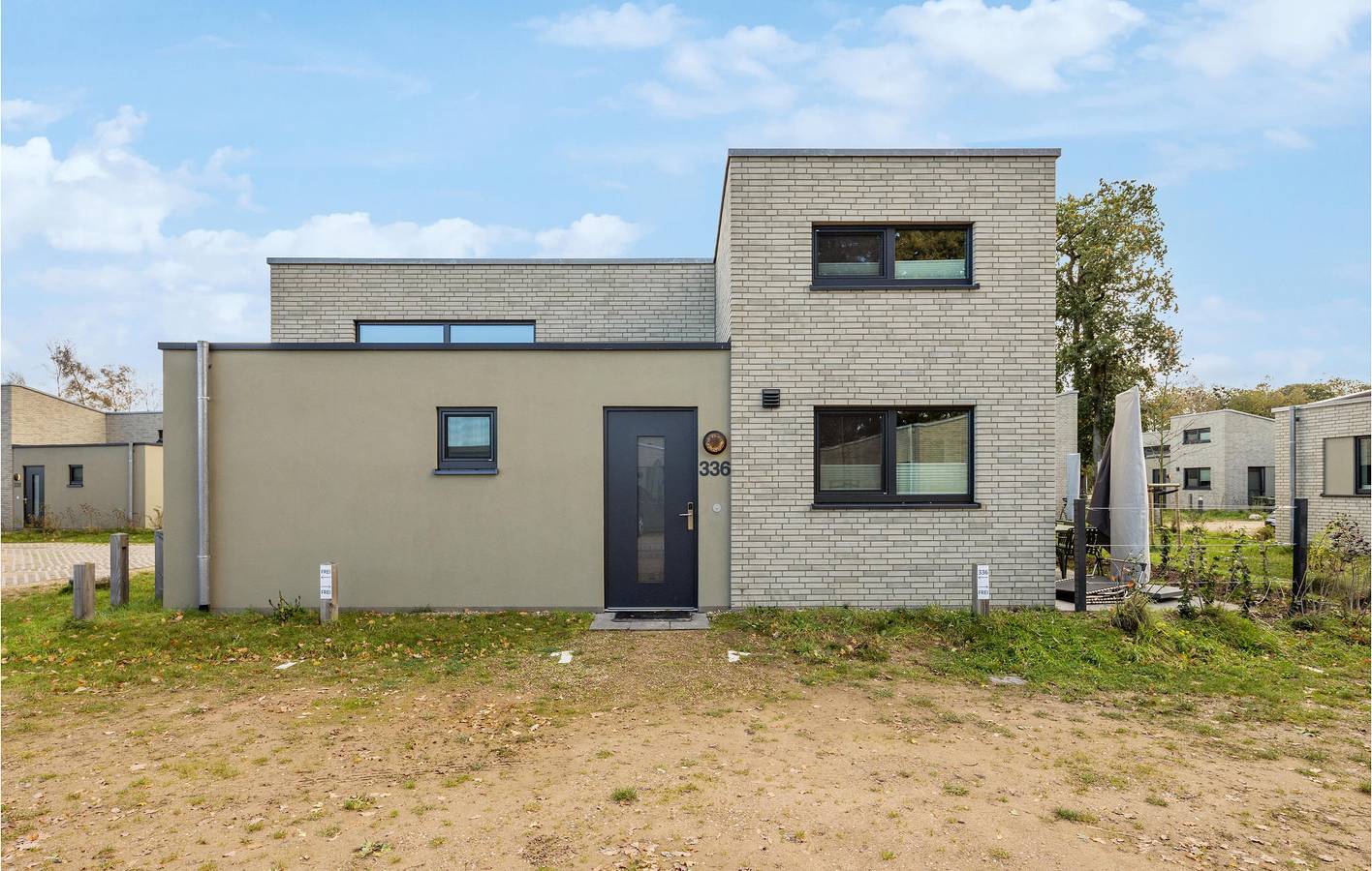 Cozy 1BR w / Terrasse, Parkplatz & Internet - in der Nähe von Fluss. in Marissa Ferienpark, Lembruch